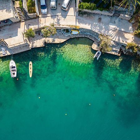 Vila Tudor Bobovisca Exteriér fotografie