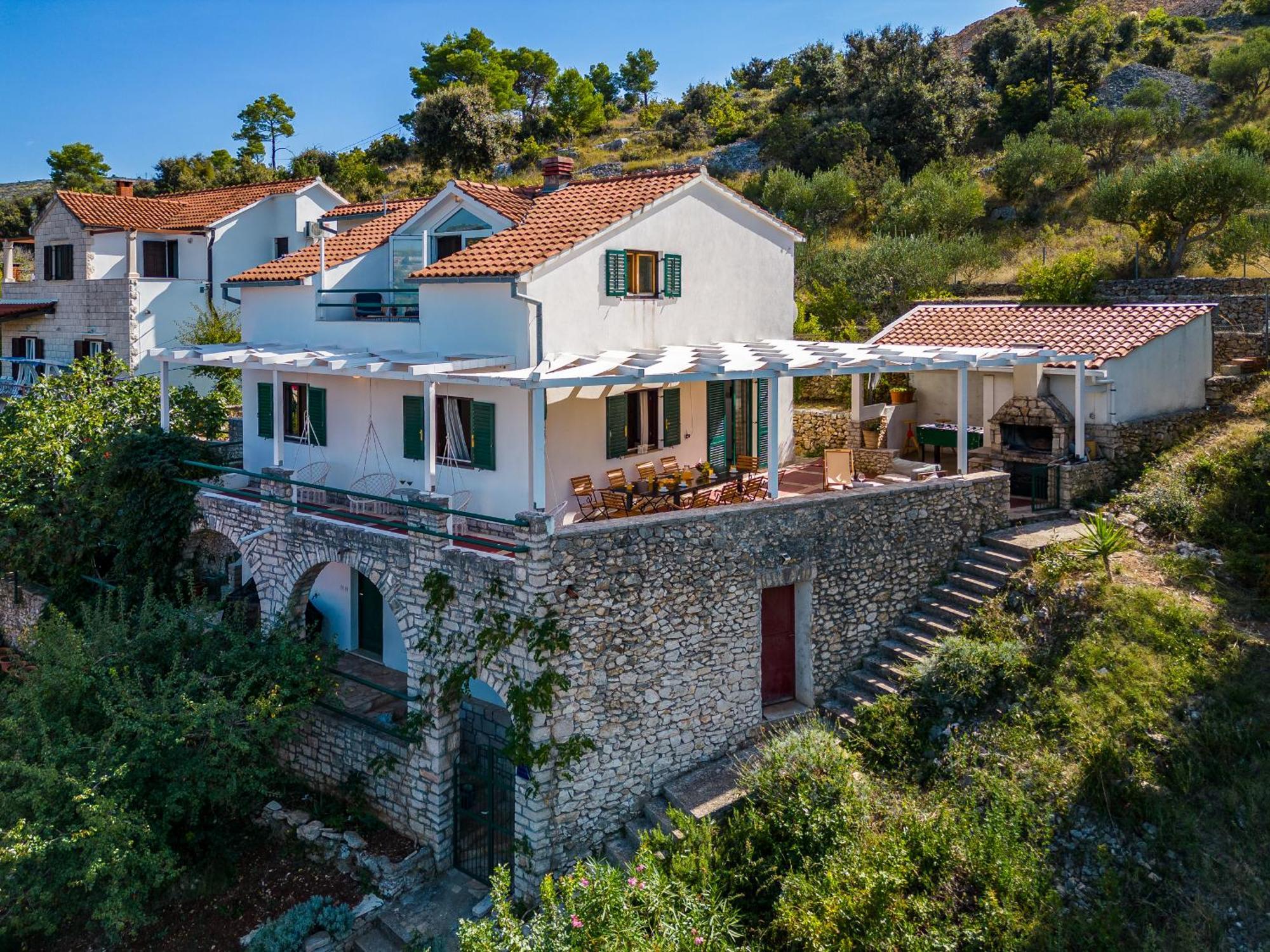 Vila Tudor Bobovisca Exteriér fotografie