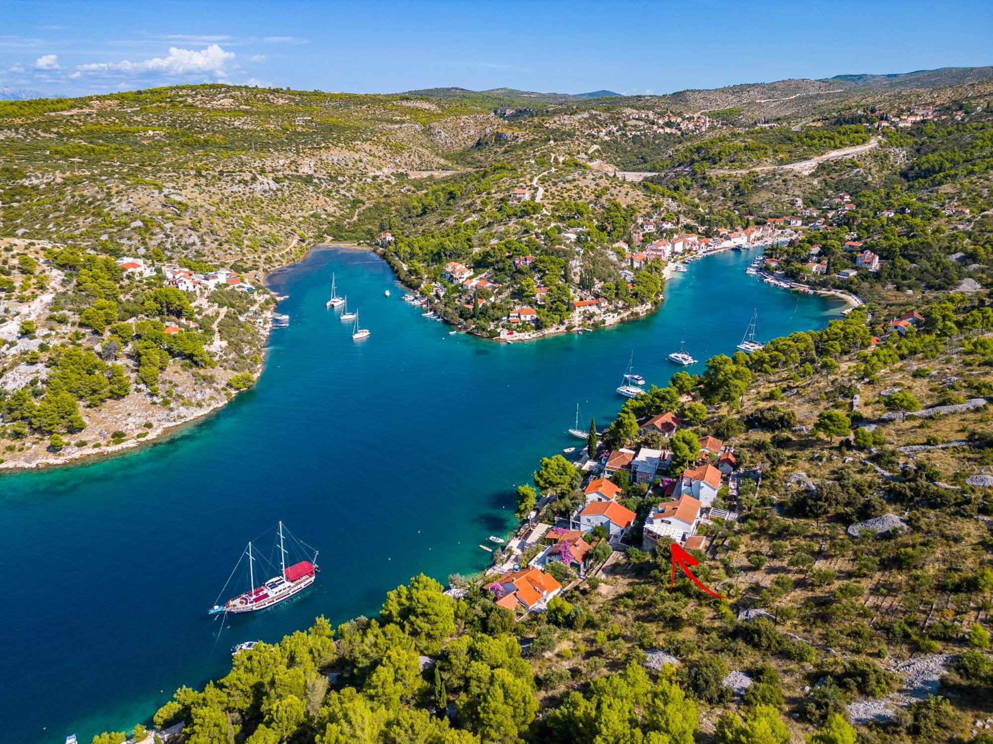 Vila Tudor Bobovisca Exteriér fotografie
