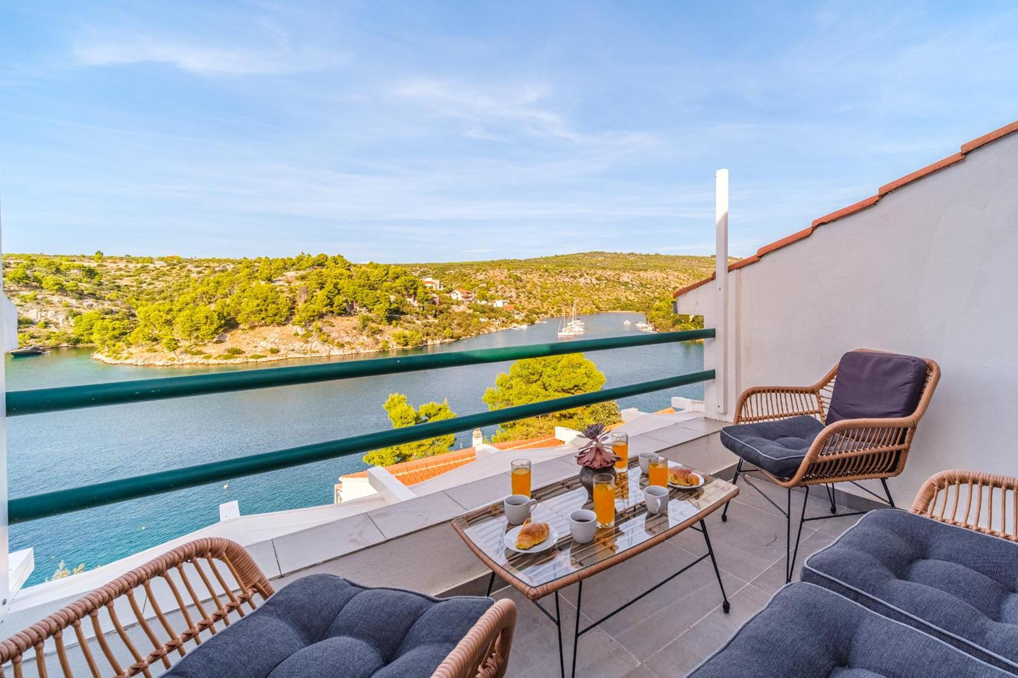 Vila Tudor Bobovisca Exteriér fotografie