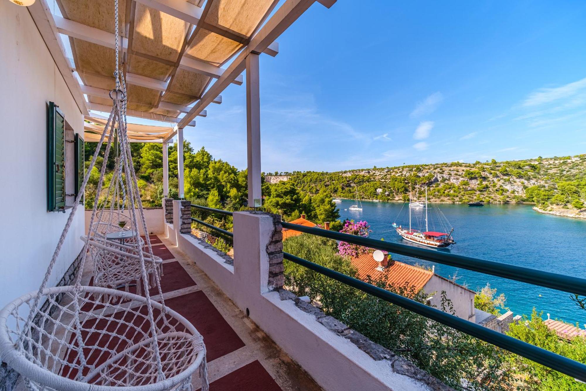 Vila Tudor Bobovisca Exteriér fotografie