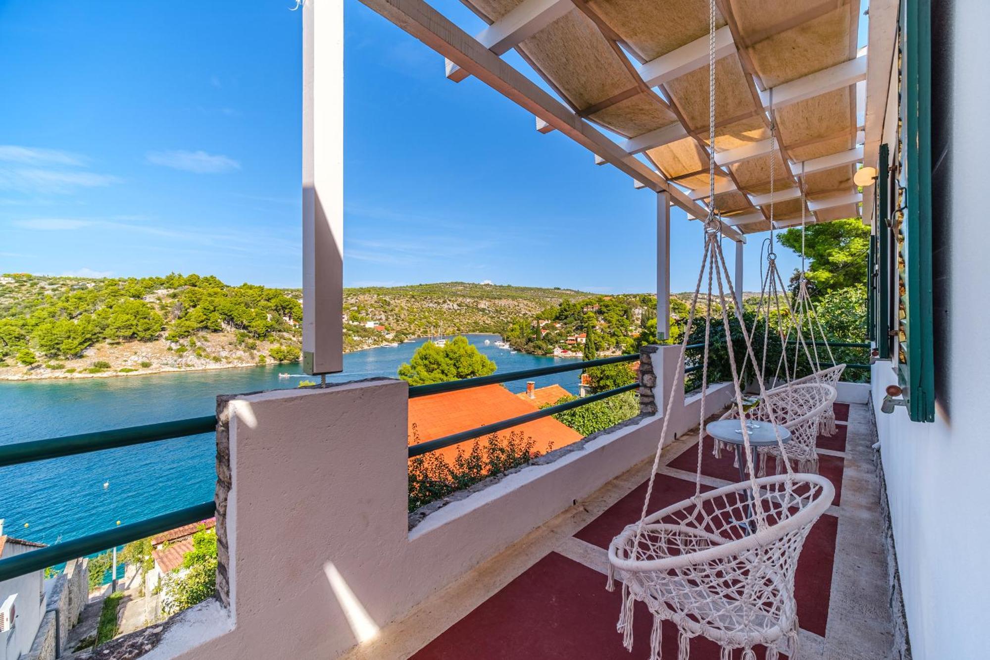 Vila Tudor Bobovisca Exteriér fotografie