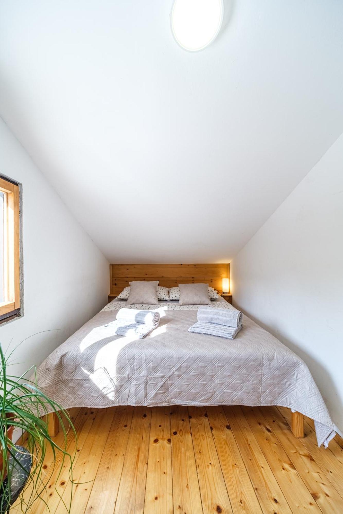 Vila Tudor Bobovisca Exteriér fotografie