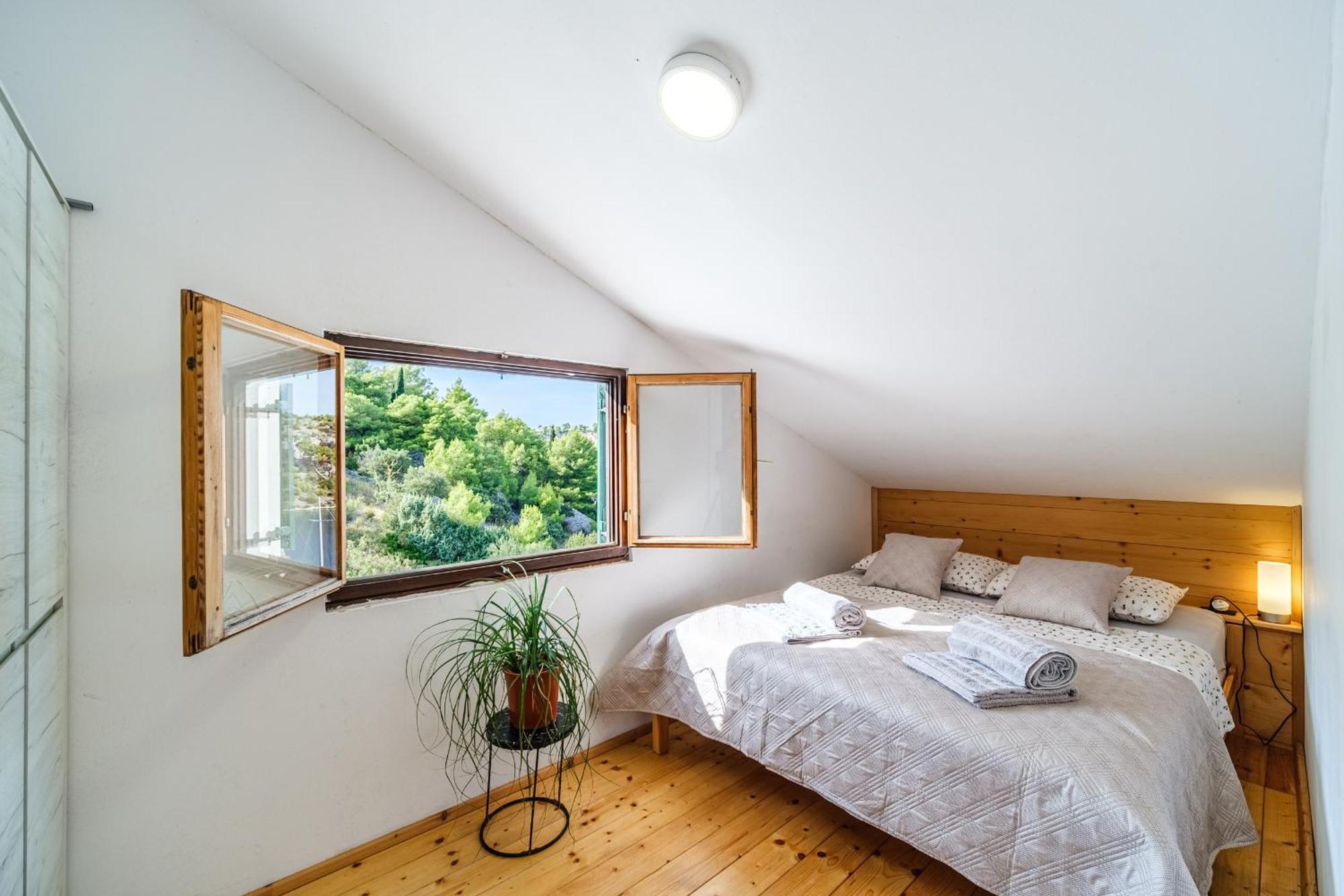 Vila Tudor Bobovisca Exteriér fotografie