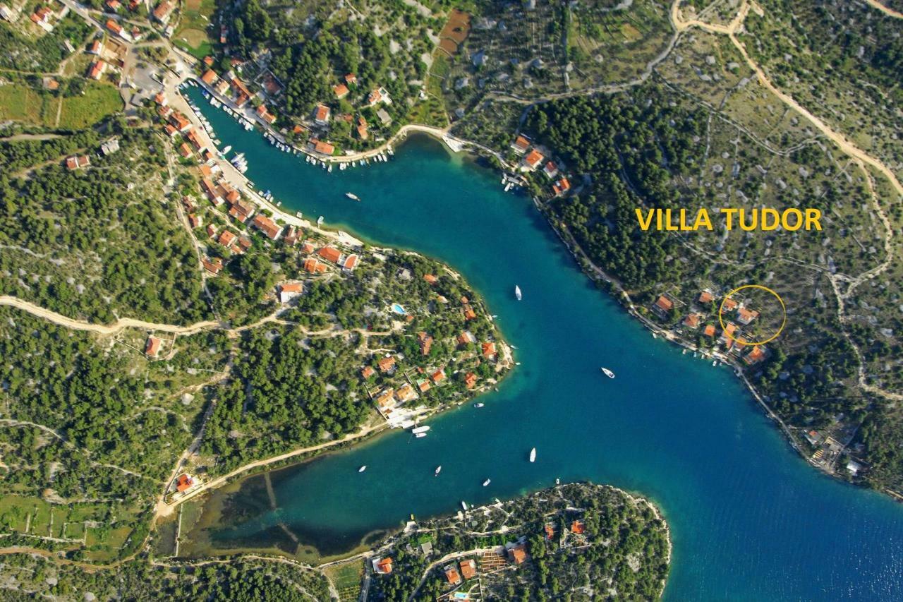 Vila Tudor Bobovisca Exteriér fotografie